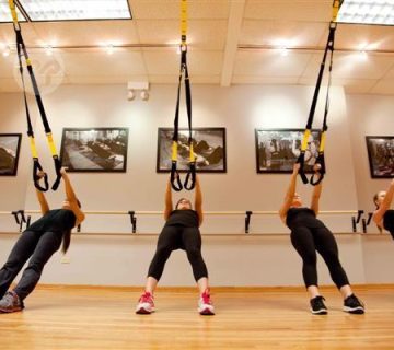 TRX در مقابل تمرینات وزنه‌برداری: کدام بهتر است؟